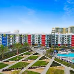 Beautiful Marina Front Retreat With View