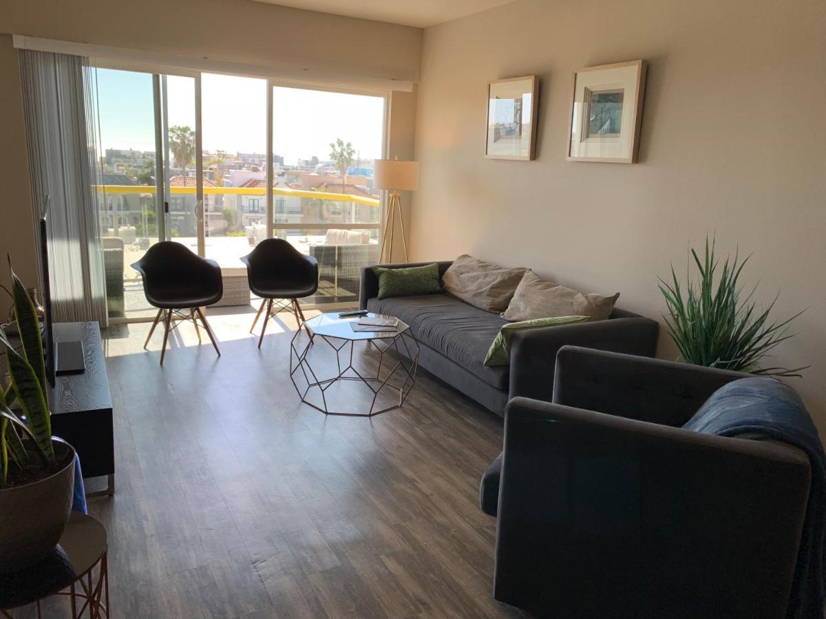 Apartment Beautiful Marina Front Retreat With View