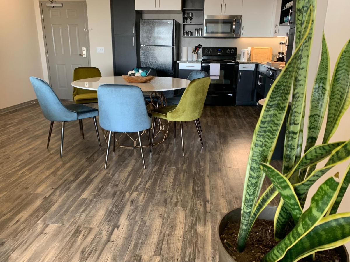 Apartment Beautiful Marina Front Retreat With View
